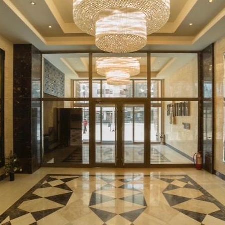 Apartments Empire - Adora Flatiron Skopje Ngoại thất bức ảnh
