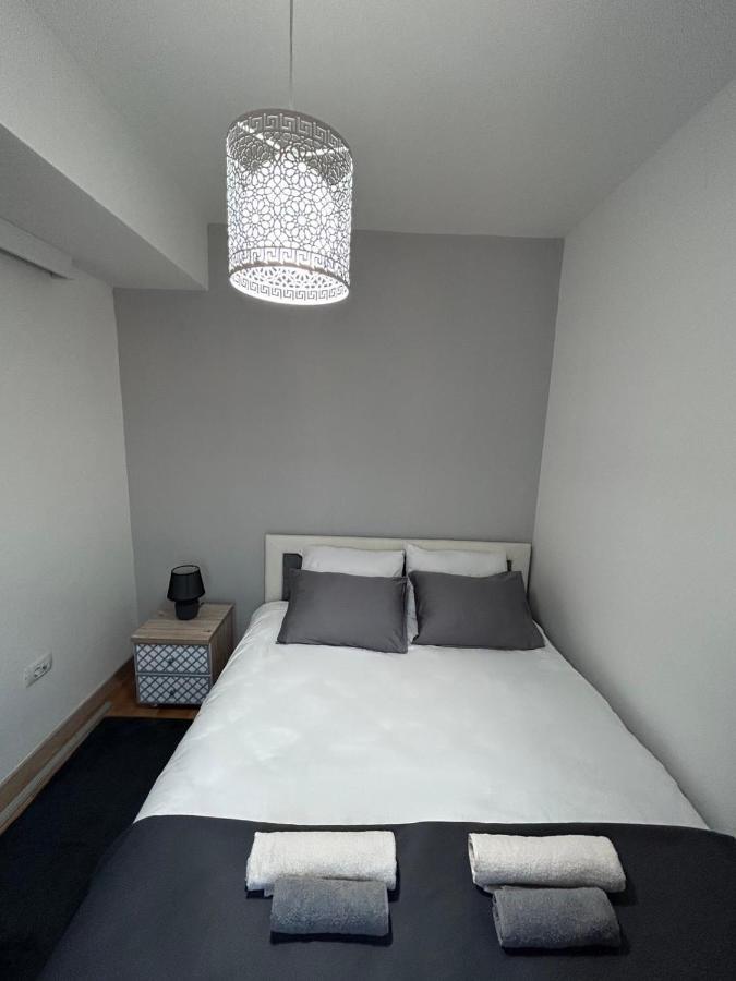 Apartments Empire - Adora Flatiron Skopje Ngoại thất bức ảnh
